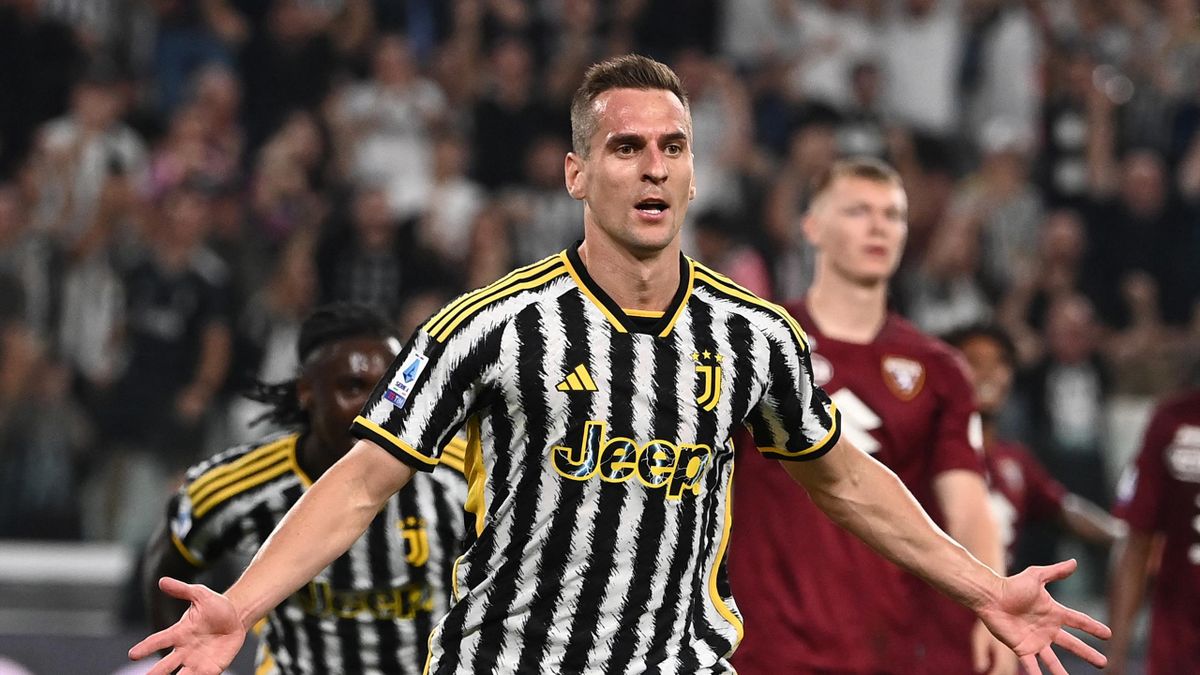 Juventus striker Milik in the Derby della Mole