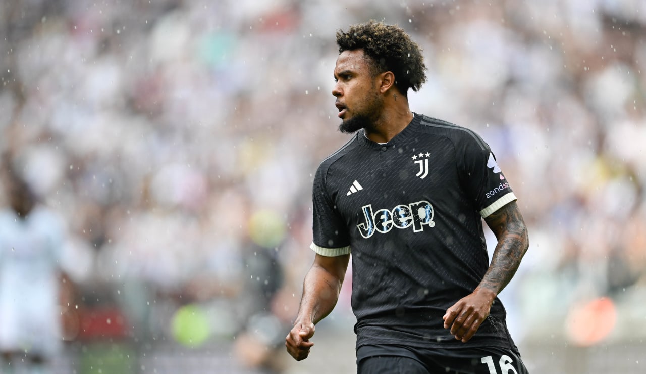 McKennie playing for Juventus