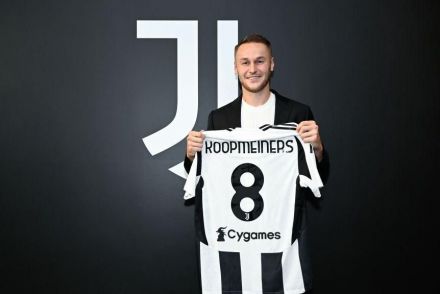 Koopmeiners signing for Juventus