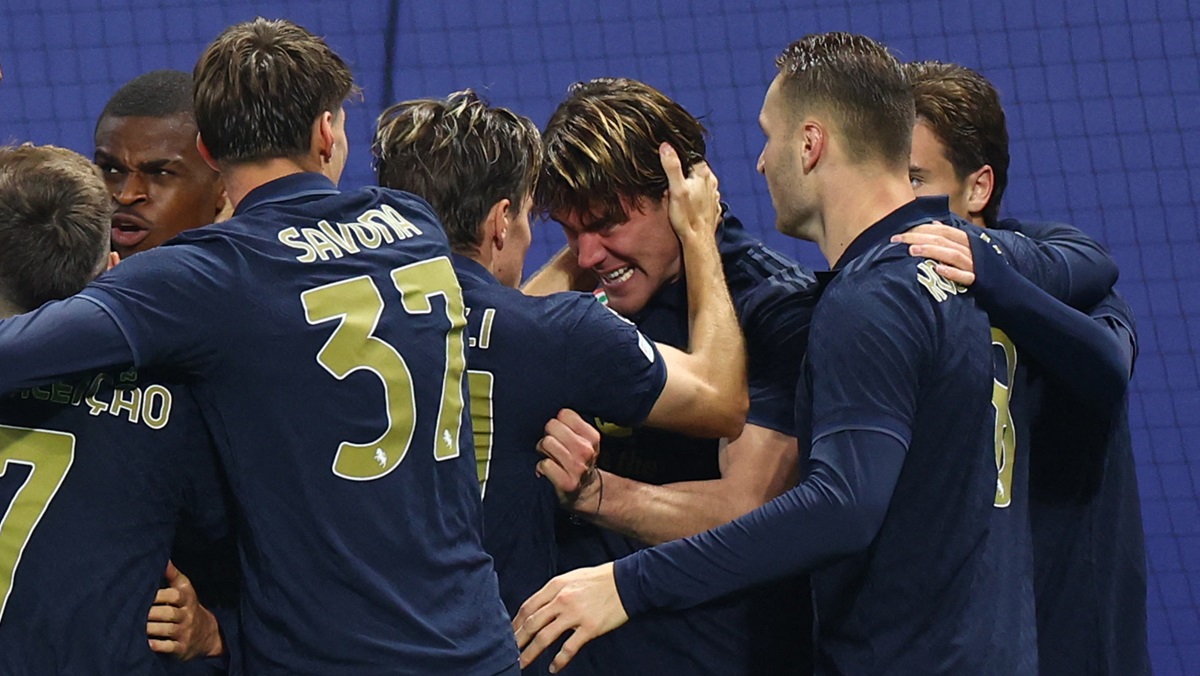 Juve celebrating against Leipzig