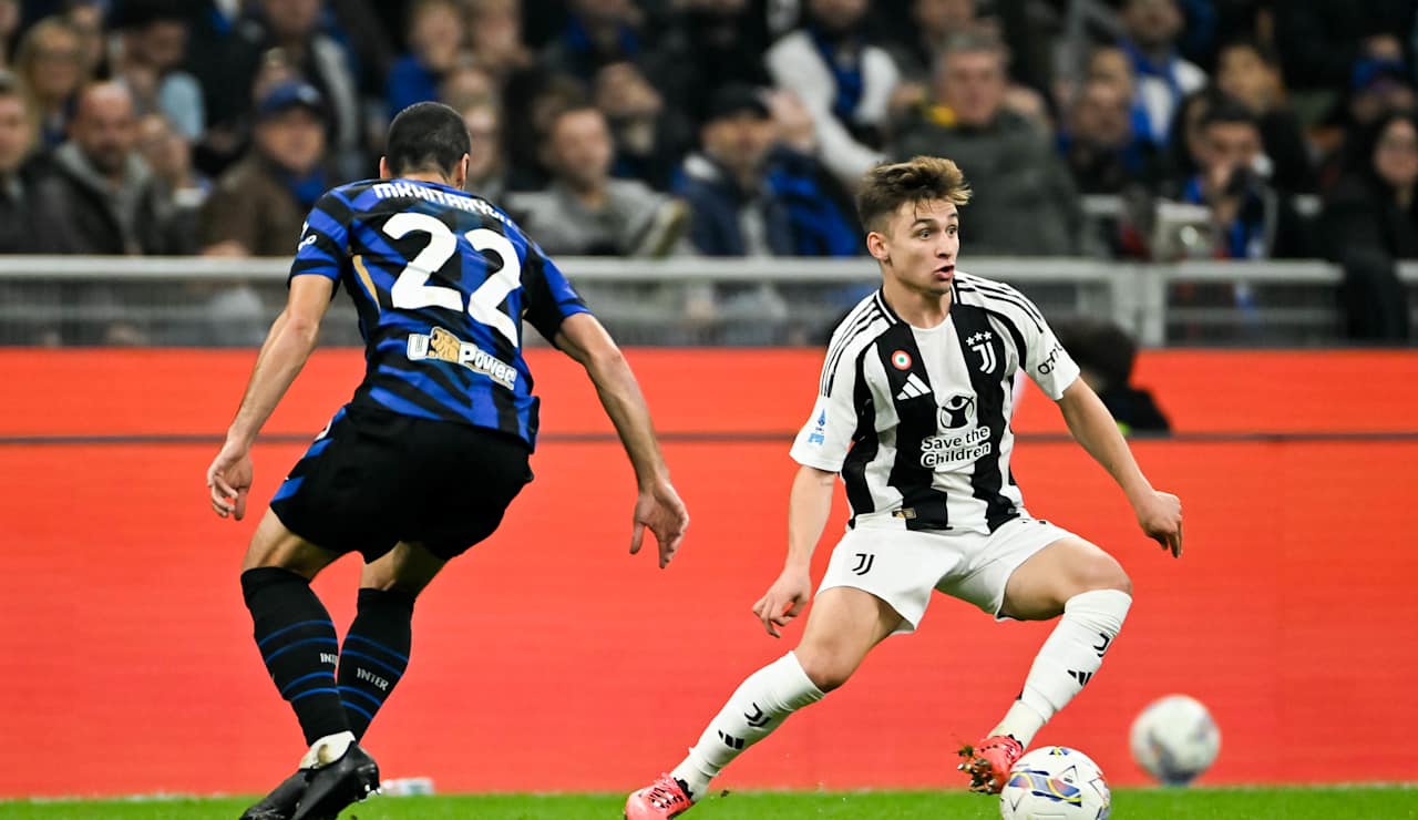 Francisco Conceicao dribbling