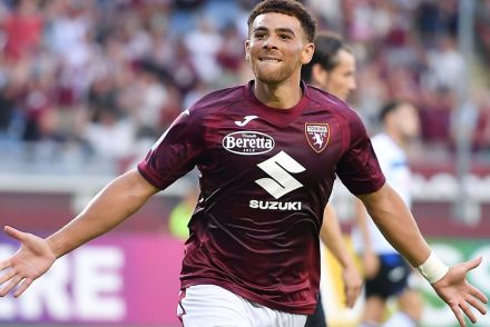 Che Adams