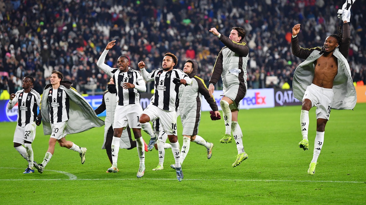 Juventus players celebrating v Manchester City