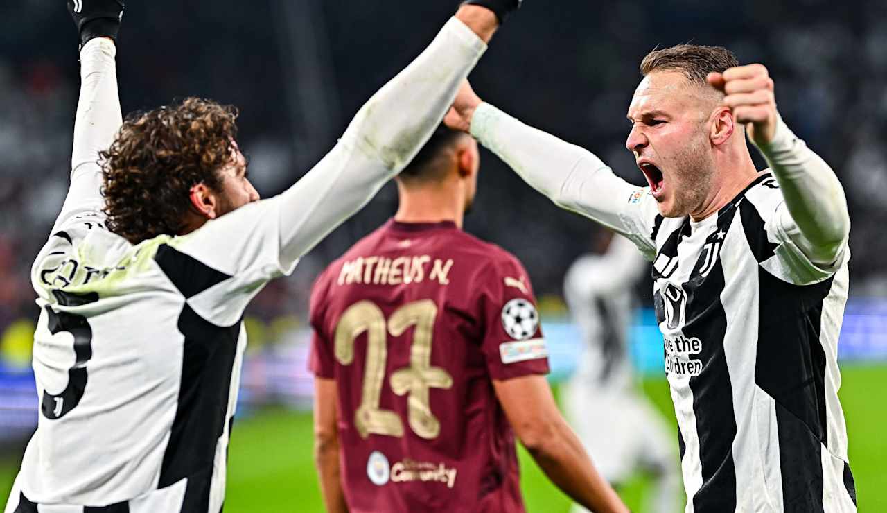 Locatelli and Koopmeiners celebrate beating Man City