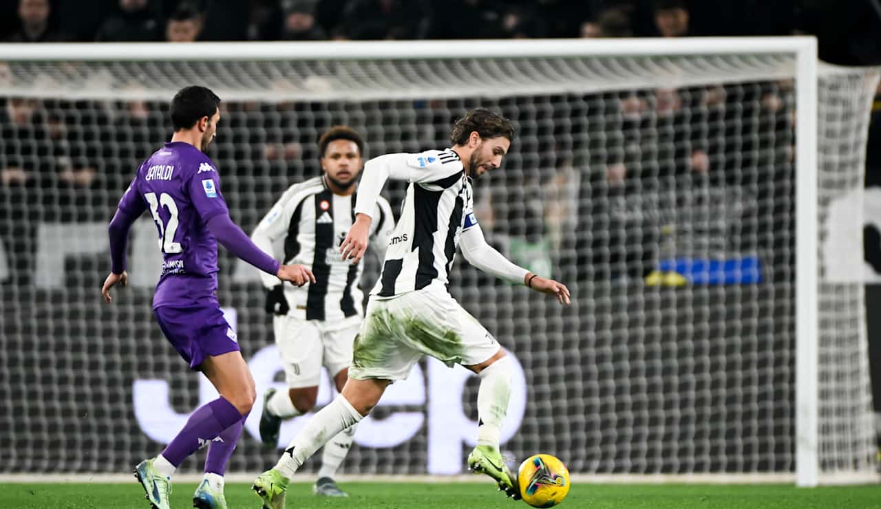 Locatelli against Fiorentina