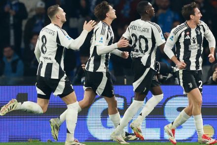 Napoli v Juventus