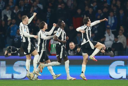 Napoli v Juventus