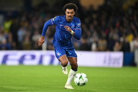 Renato Veiga on the pitch for Chelsea