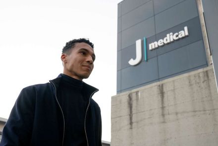 Alberto Costa at J|Medical Centre