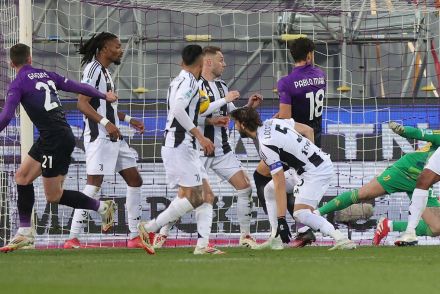 Robin Gosens scores against Juventus