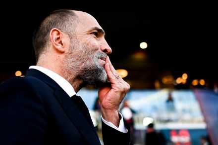 Igor Tudor looking on