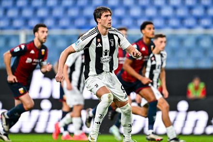 Vlahovic v Genoa