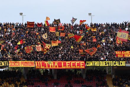 Lecce fans in the stands