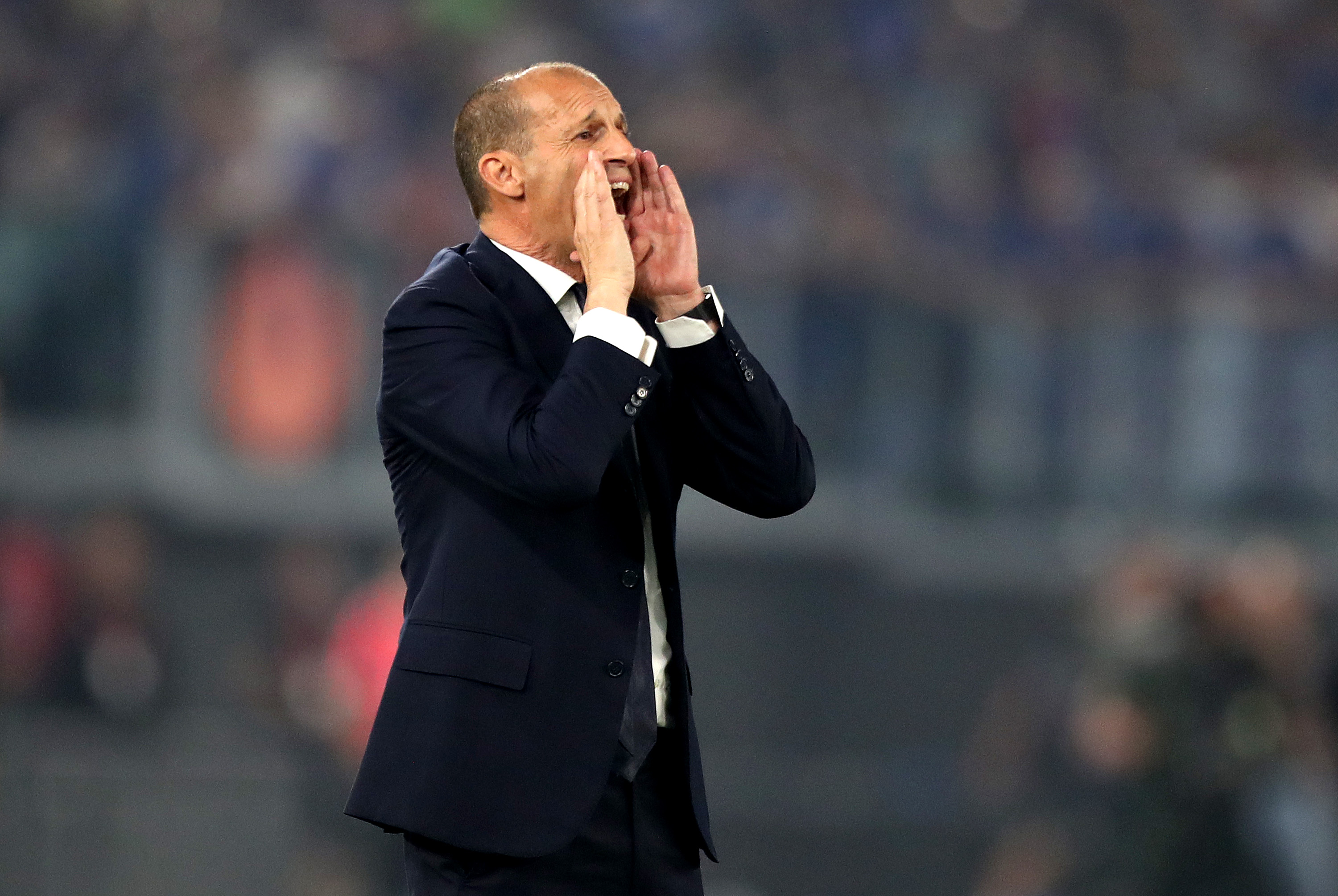 Max Allegri shouting instructions