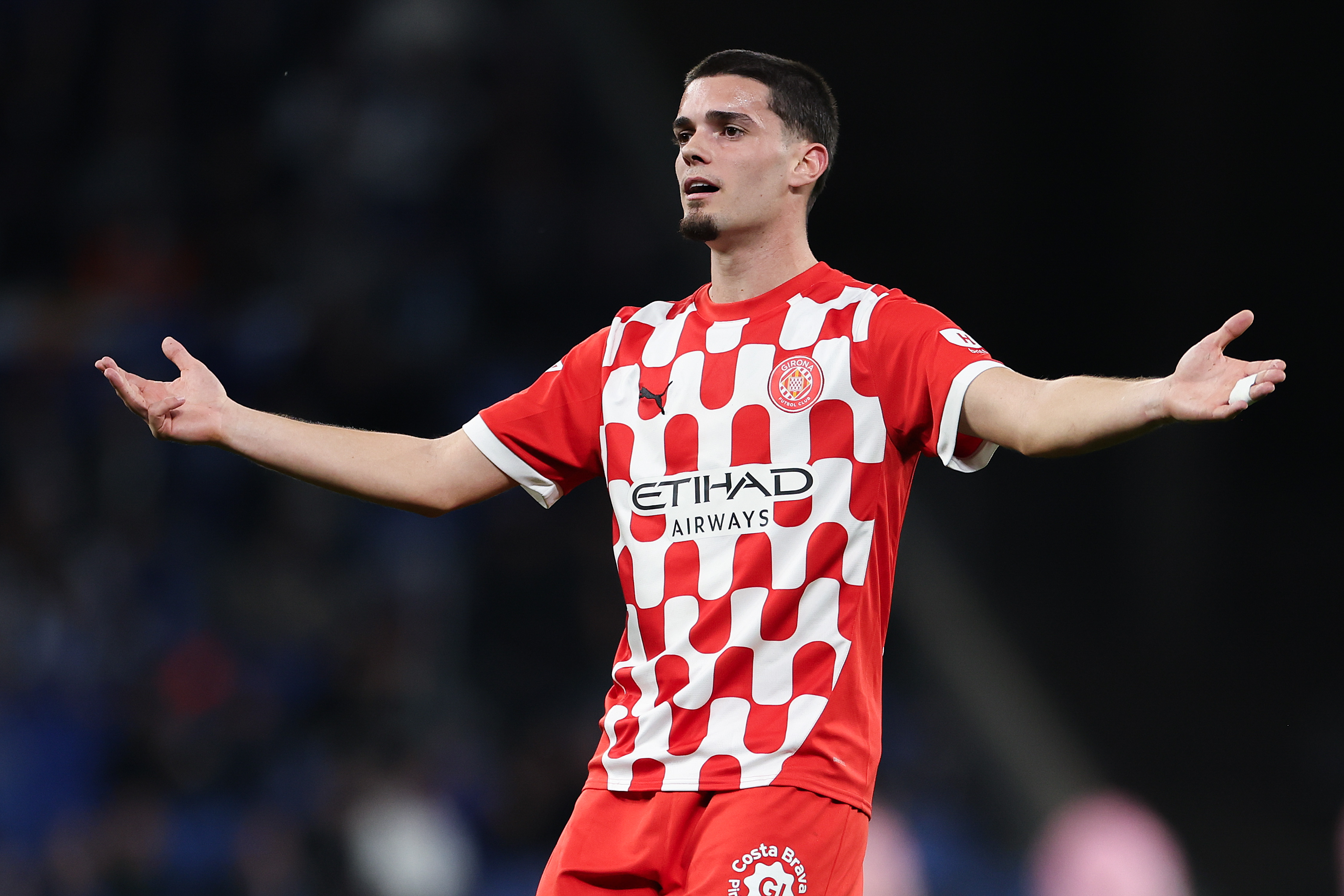 Miguel Gutierrez in action for Girona