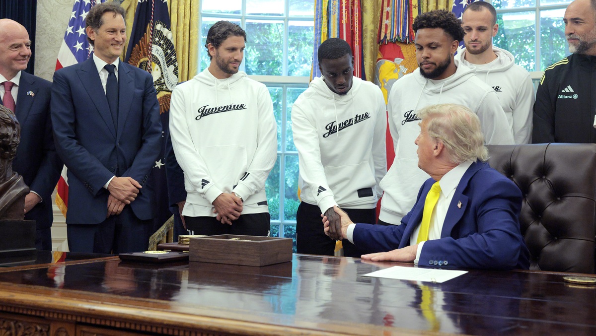 Donald Trump with Juve players