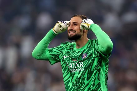Gianluigi Donnarumma in action for PSG