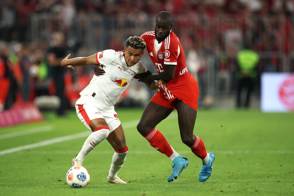 Lois Openda in action for Leipzig