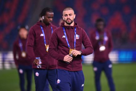 Edon Zhegrova in action for Lille