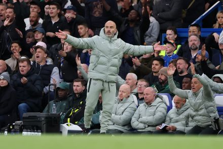 Enzo Maresca on the sidelines