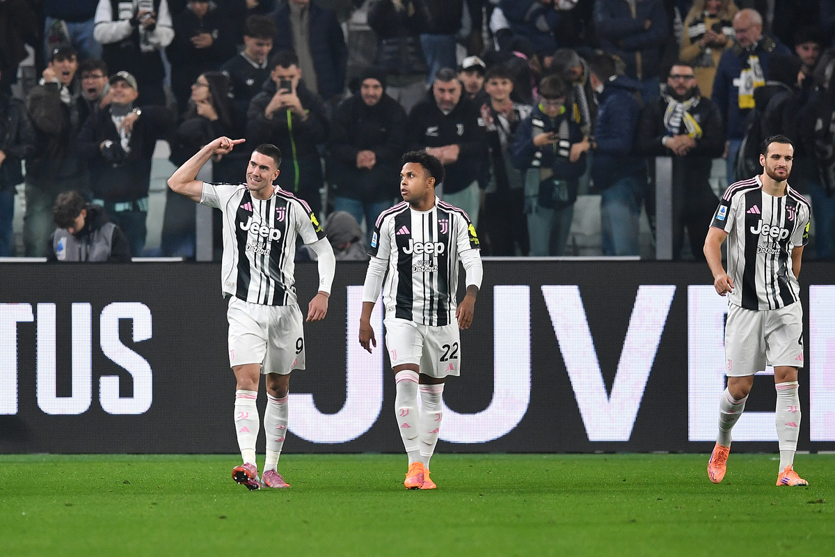Dusan Vlahovic celebrates scoring against Udinese