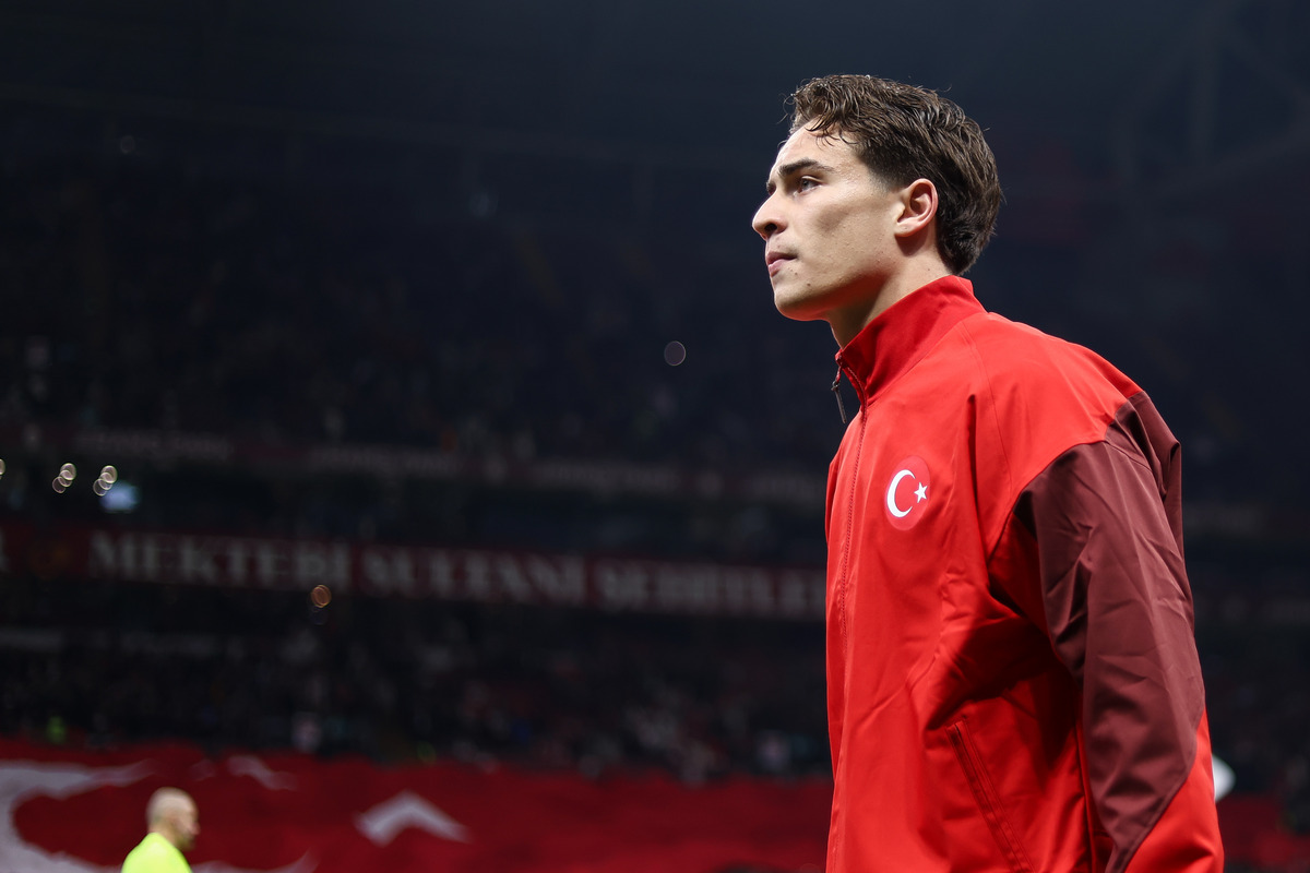 Kenan Yildiz in action for Turkiye