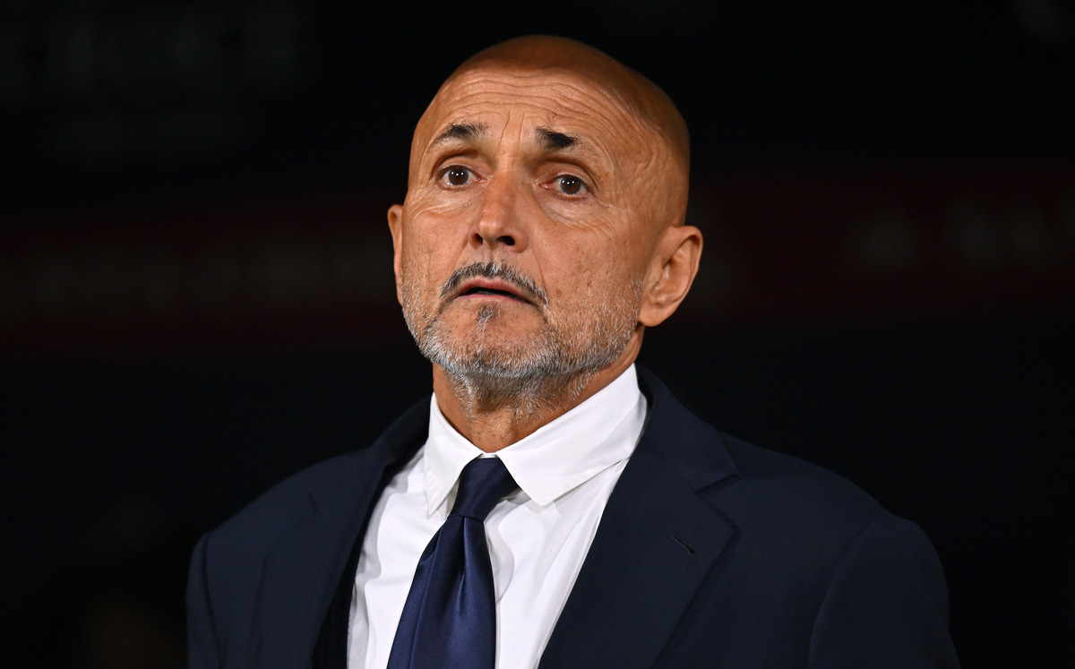 Luciano Spalletti on the sidelines