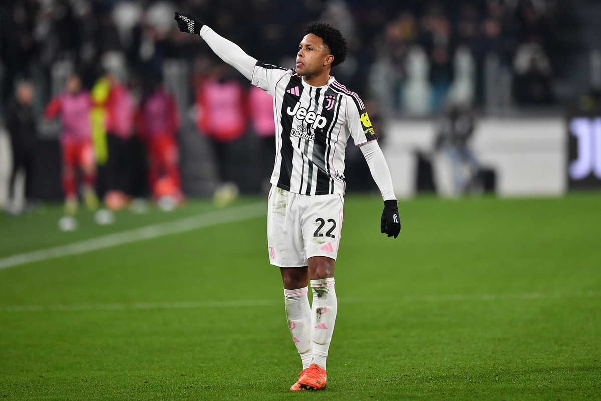 Weston McKennie celebrates scoring a goal