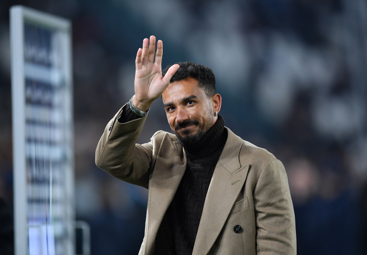 Danilo saluting the fans