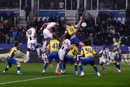 Gleison Bremer scoring the opener for Juventus
