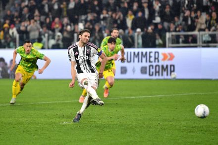 Manuel Locatelli wasting a spot-kick