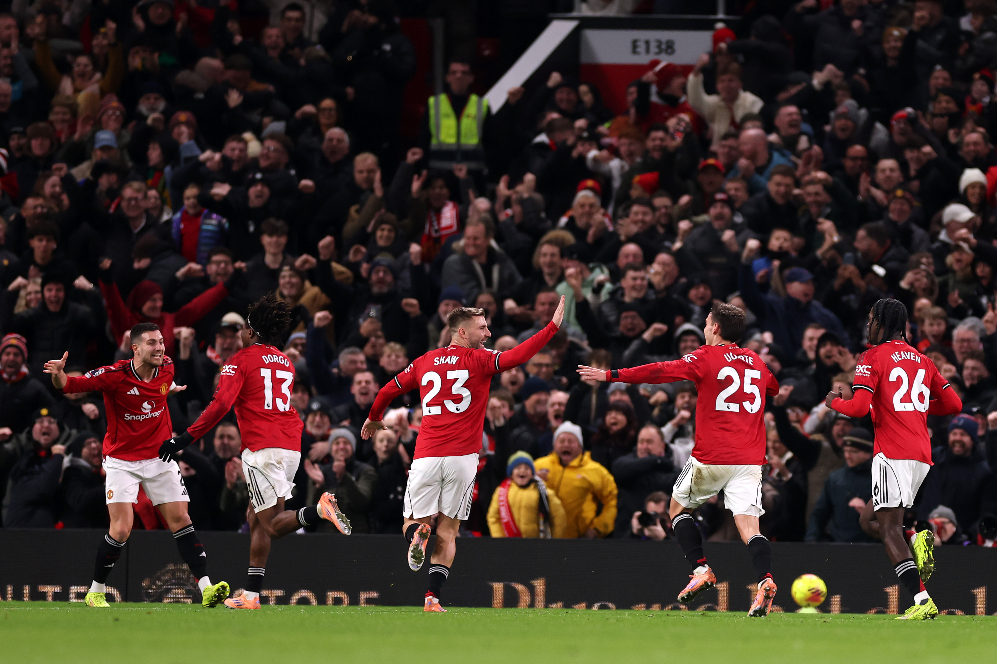 Manuel Ugarte with his Man Utd teammates