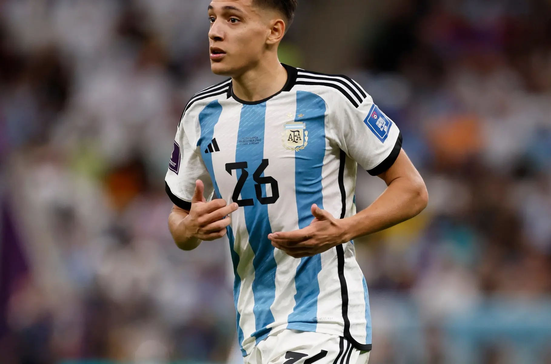 Nahuel Molina wearing Argentina's national team jersey during a match.